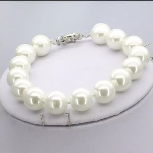 Zara Jumbo White Pearl 8-12mm Beads